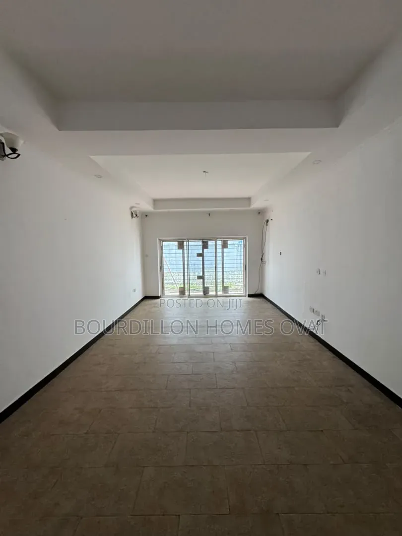 4bdrm Duplex in Lekki Phase 1 Lagos for rent