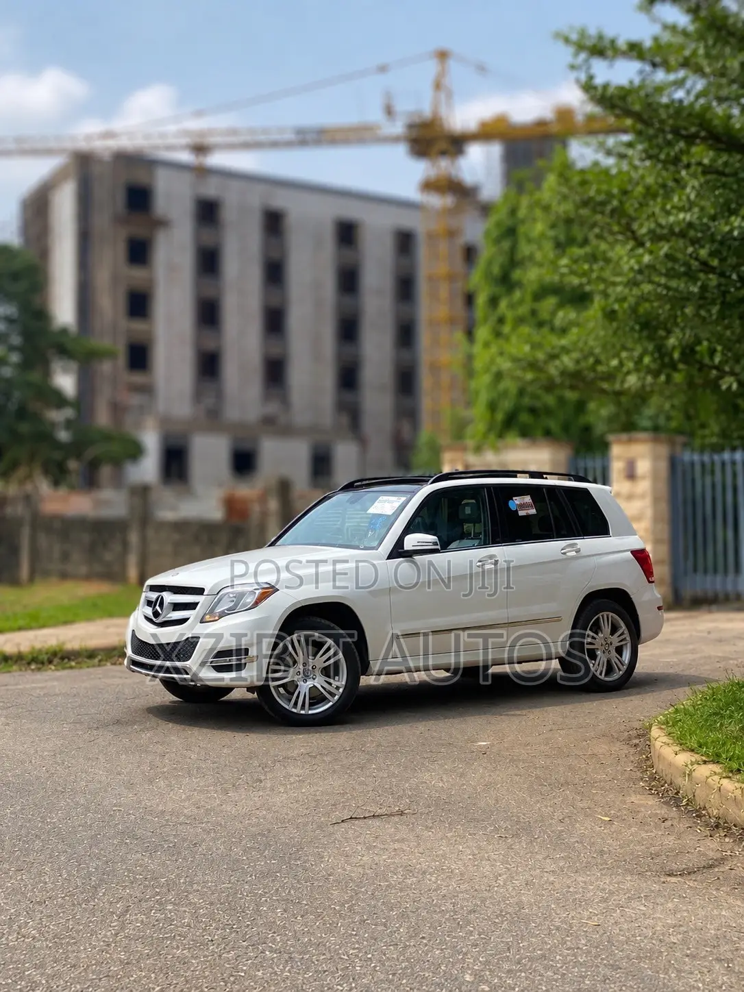 Mercedes-Benz GLK-Class Base GLK 350 4dr AWD 4MATIC (3.5L 6cyl 7A) 2015