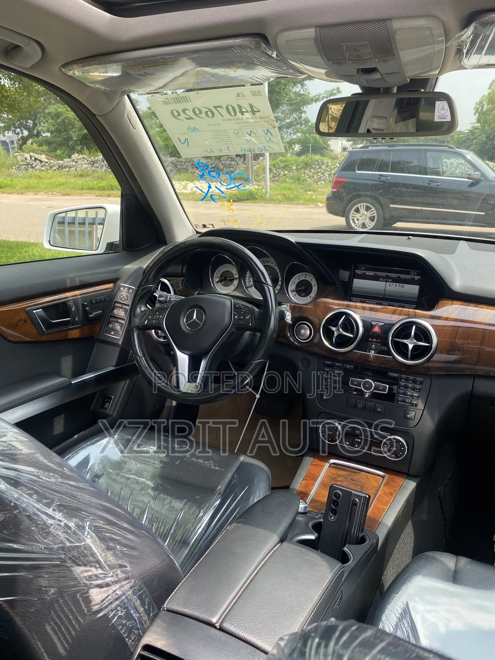 Mercedes-Benz GLK-Class Base GLK 350 4dr AWD 4MATIC (3.5L 6cyl 7A) 2015