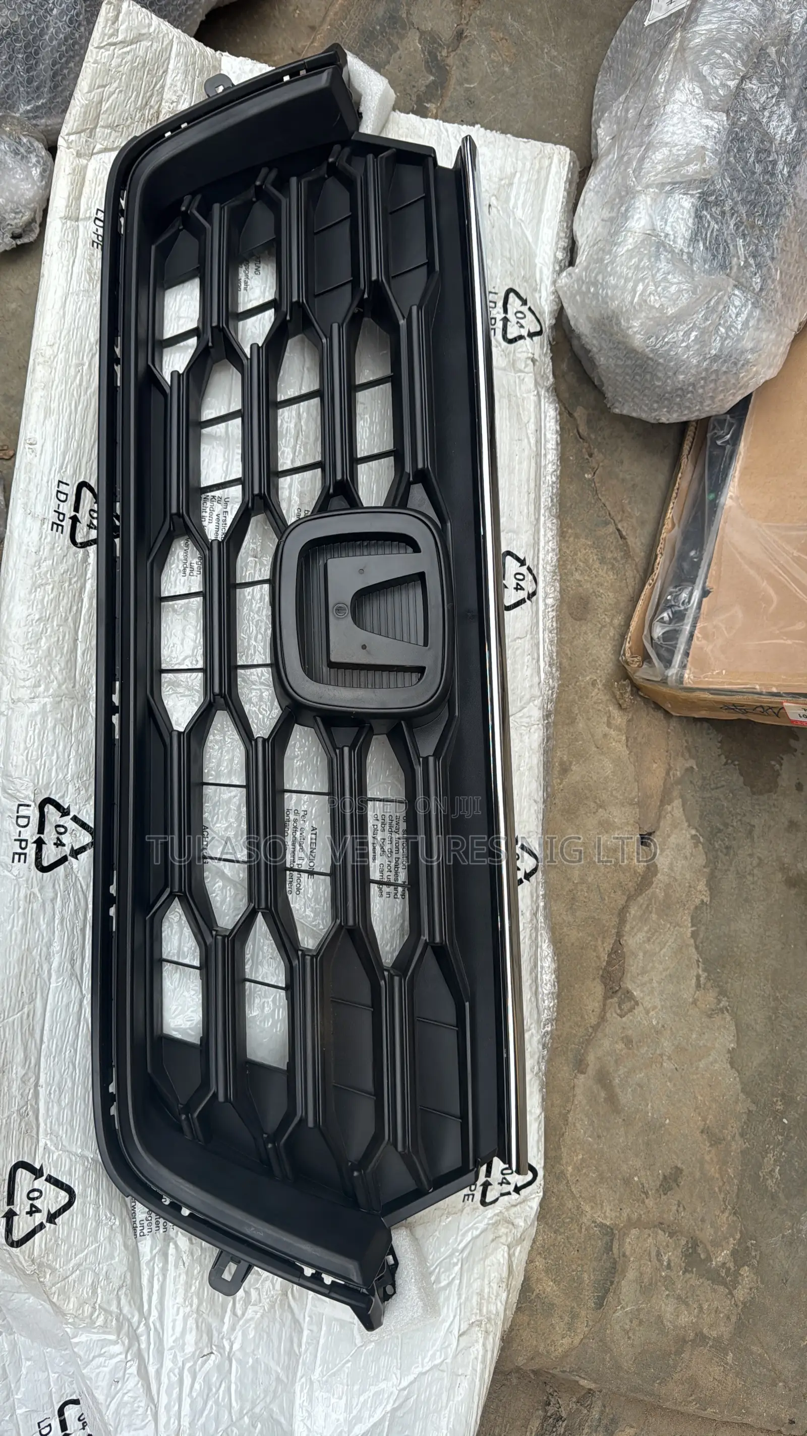 Front Grille 2024 Honda CRV