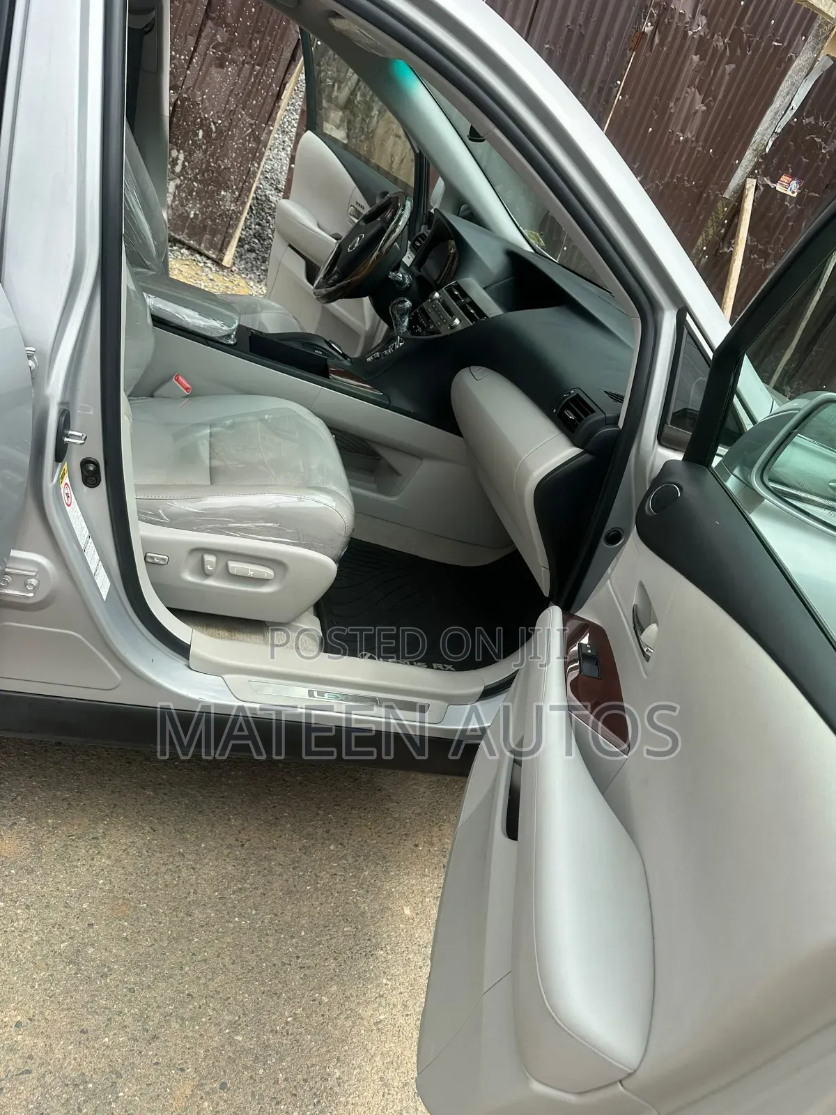 Lexus RX 270 2WD 2010 Silver