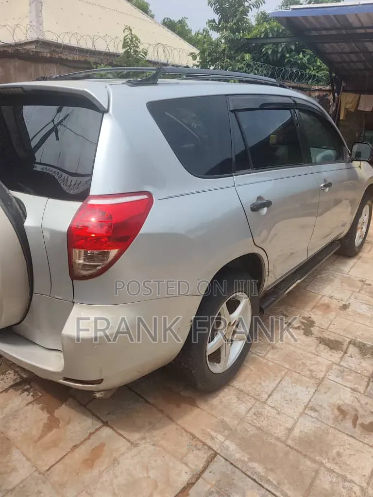Toyota RAV4 2008 Silver