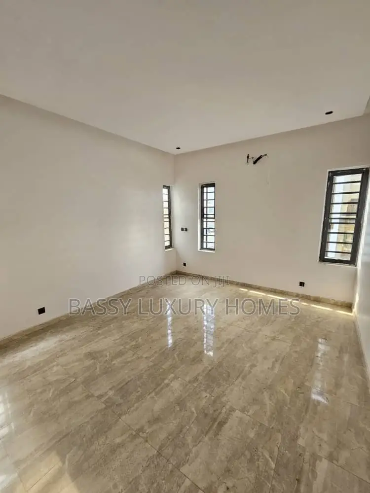 4bdrm Duplex in Abraham Adesanya for sale