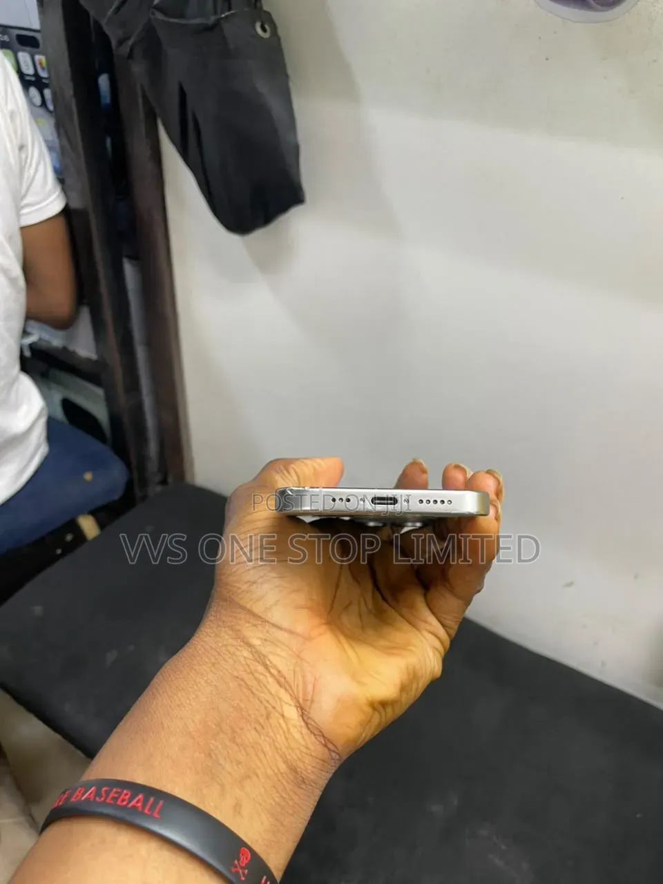 Apple iPhone 16 Pro 128 GB Gray