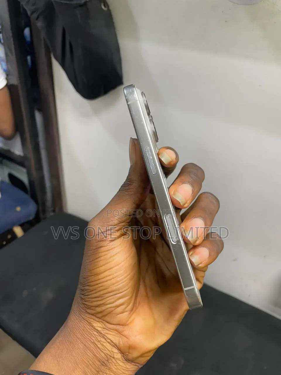 Apple iPhone 16 Pro 128 GB Gray
