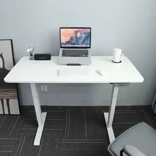 Ajustable Gaming Chair and Table