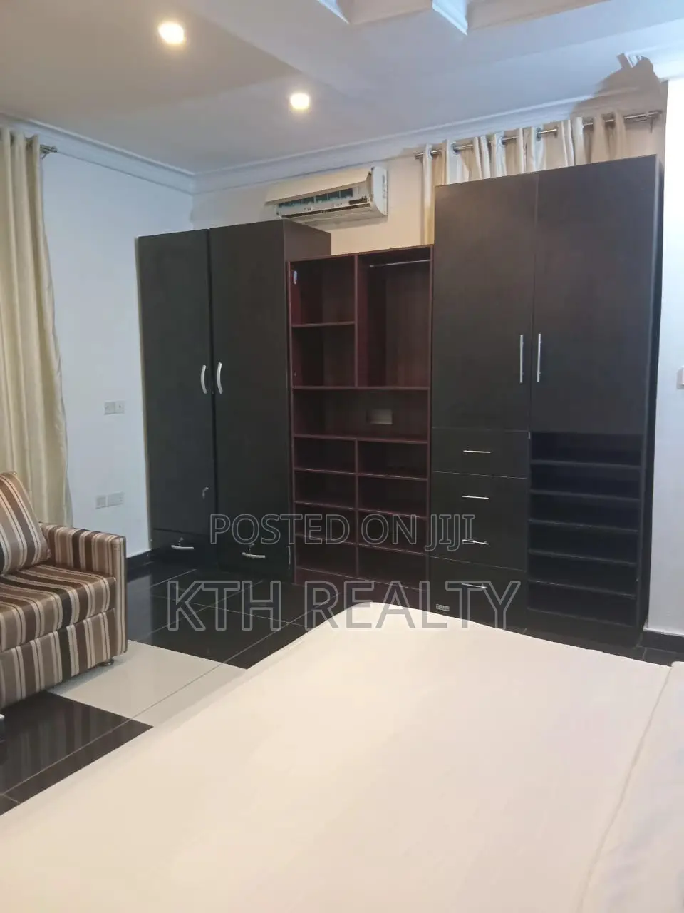 Furnished 3bdrm Apartment in Lekki Phase 1 for rent