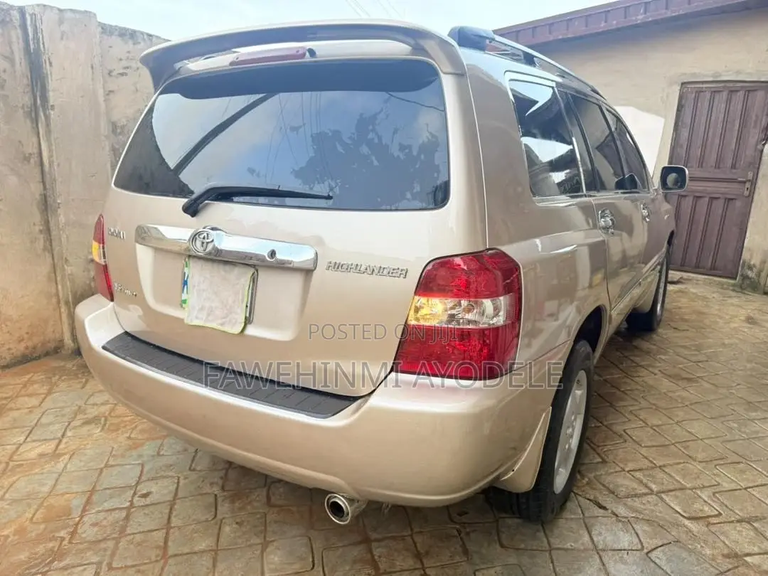 Toyota Highlander Limited V6 4x4 2006 Gold