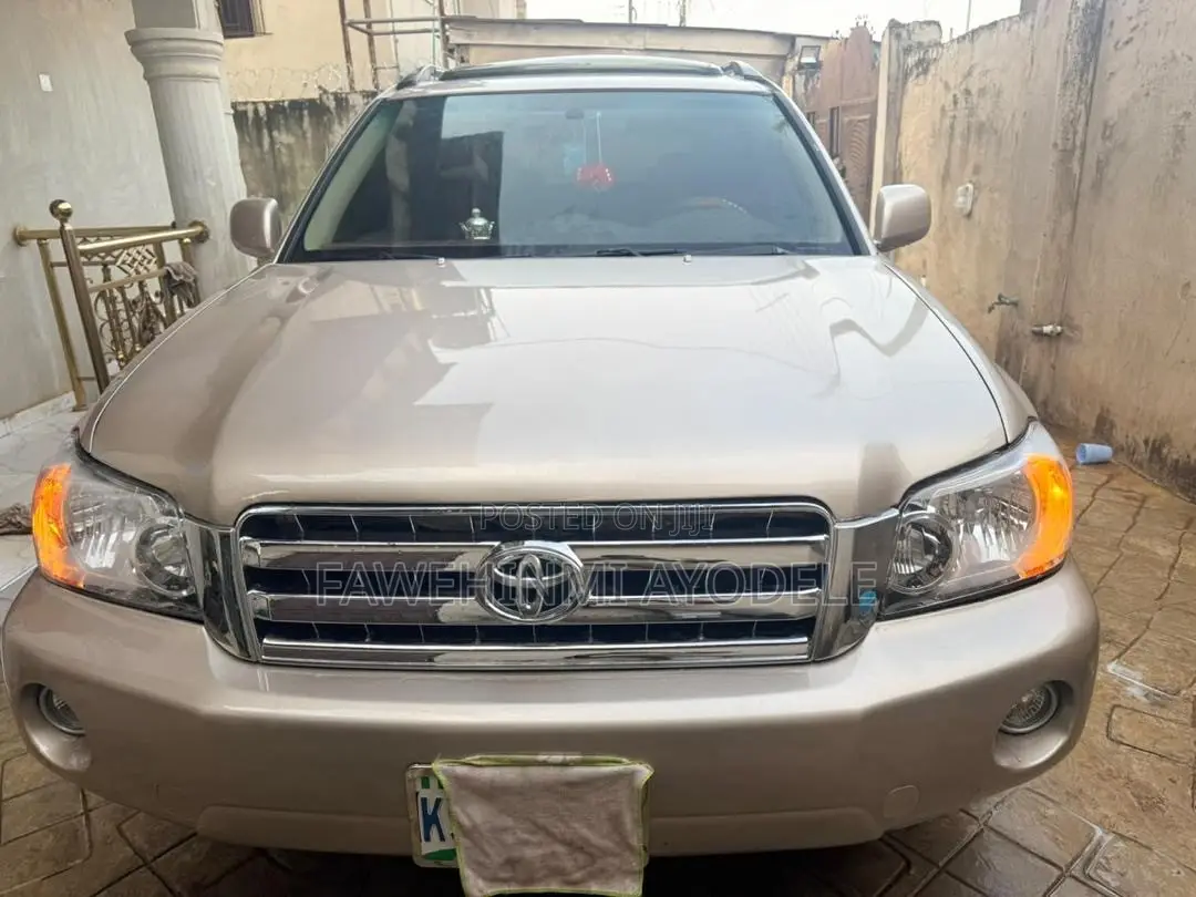 Toyota Highlander Limited V6 4x4 2006 Gold