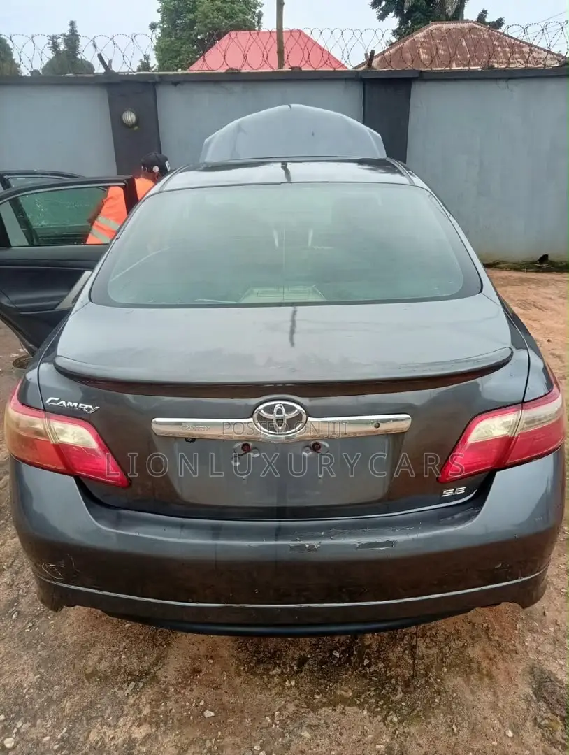 Mercedes-Benz C300 2008 Gray