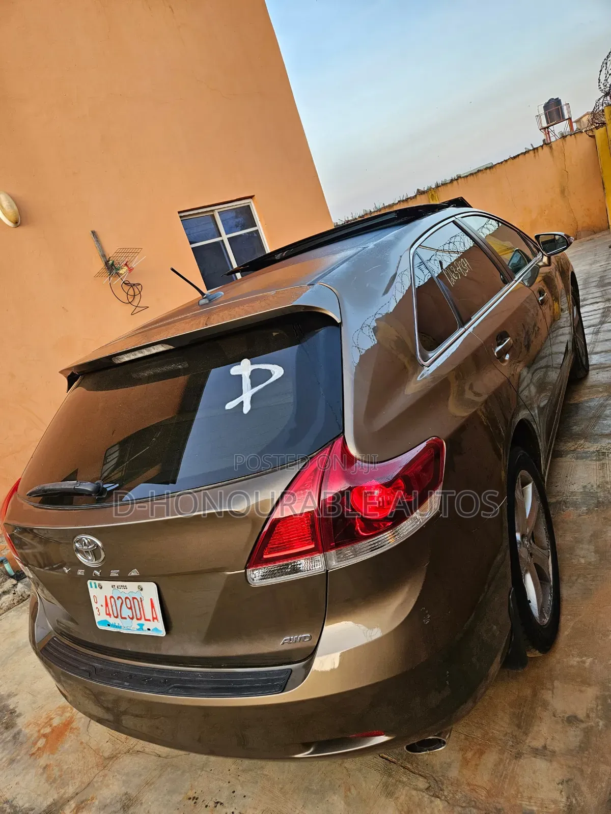 Toyota Venza LE AWD V6 2013 Brown