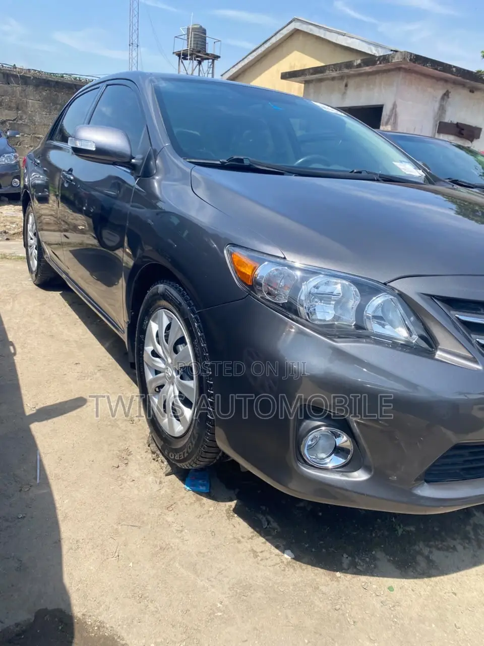 Toyota Corolla LE 4dr Sedan (1.8L 4cyl 4A) 2013 Gray