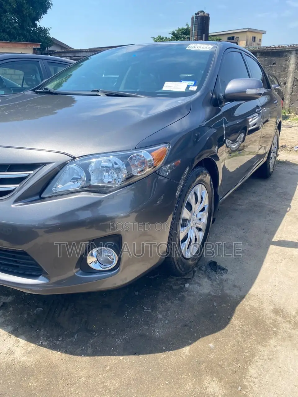 Toyota Corolla LE 4dr Sedan (1.8L 4cyl 4A) 2013 Gray
