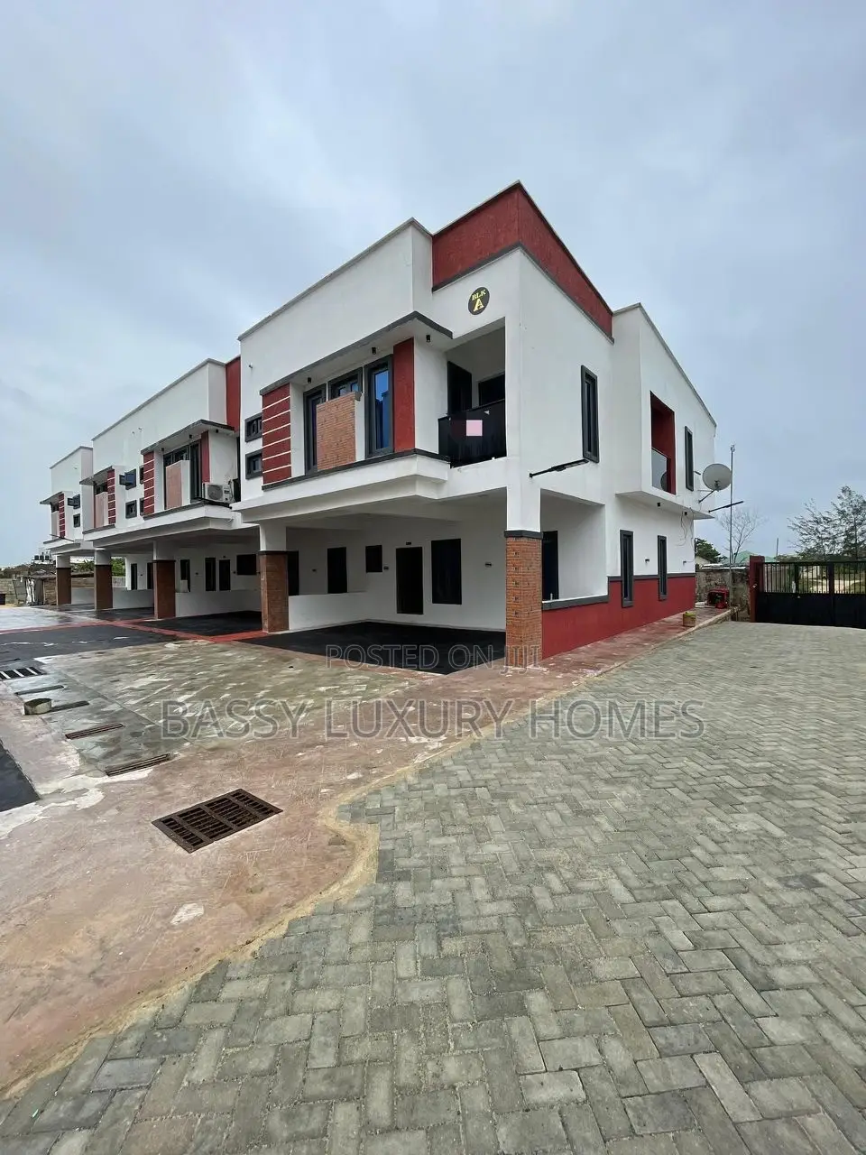Furnished 4bdrm Duplex in Lekki for sale