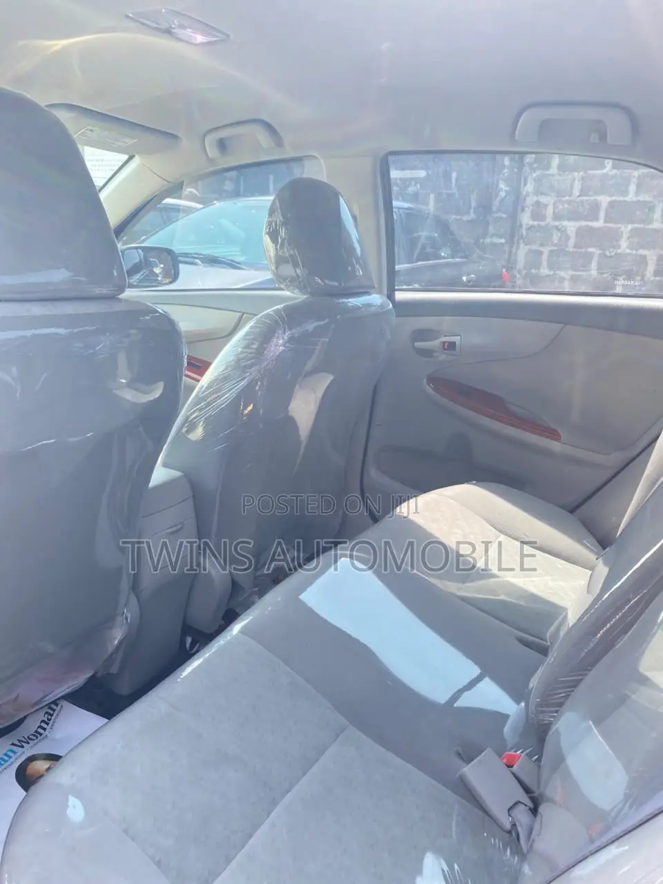 Toyota Corolla LE 4dr Sedan (1.8L 4cyl 4A) 2010 Gray