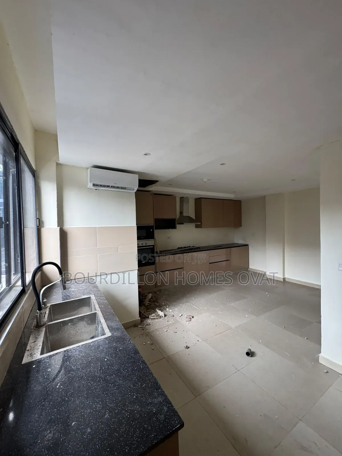 2bdrm Apartment in Lekki Phase 1 Lagos for rent