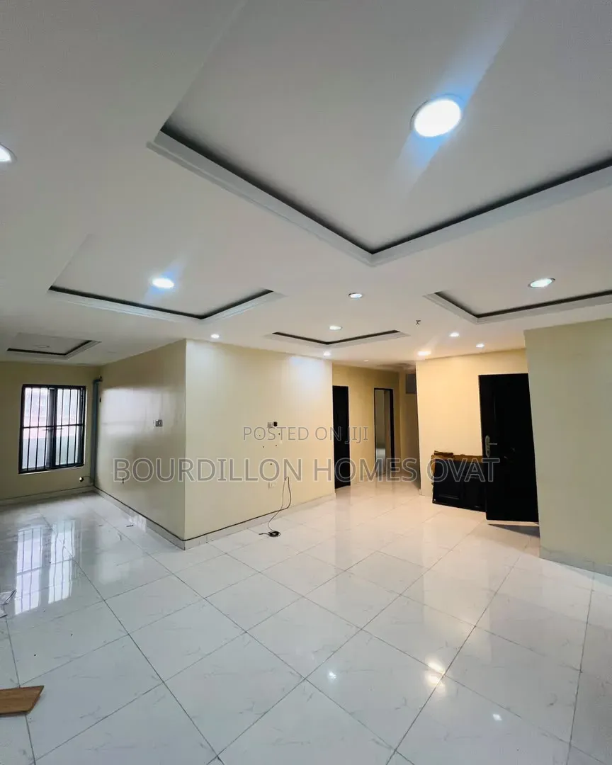 3bdrm Apartment in Ikate Lekki Lagos for rent