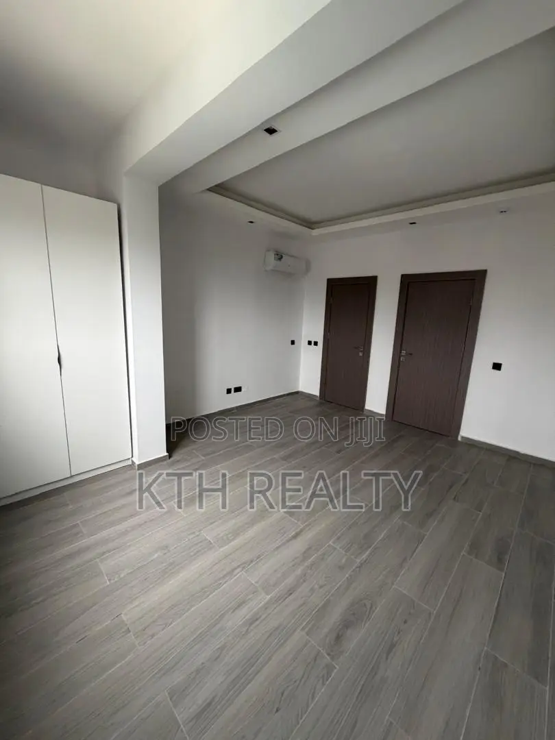 2bdrm Apartment in Ahmadu Bello Way for rent