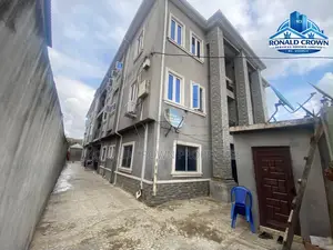 2bdrm Block of Flats in Bucknor for sale