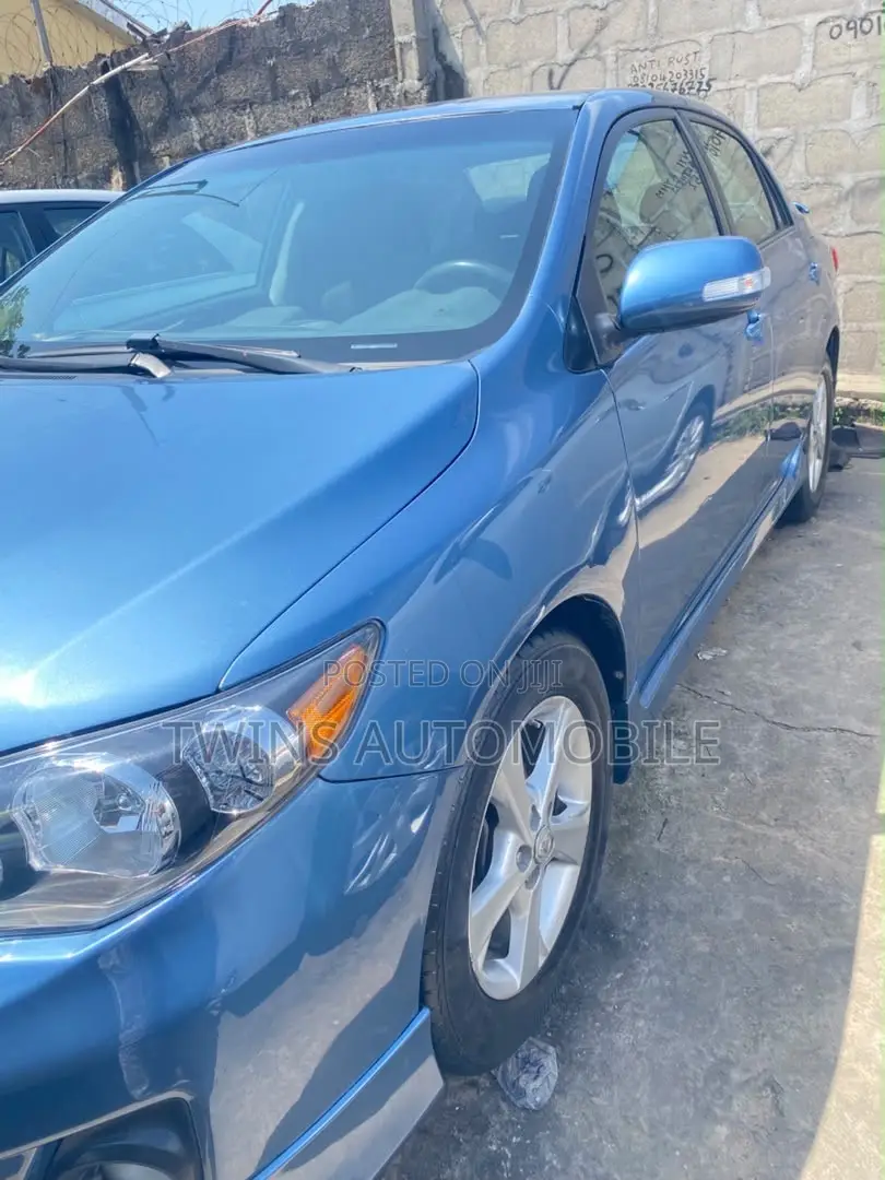 Toyota Corolla LE 4dr Sedan (1.8L 4cyl 4A) 2012 Blue