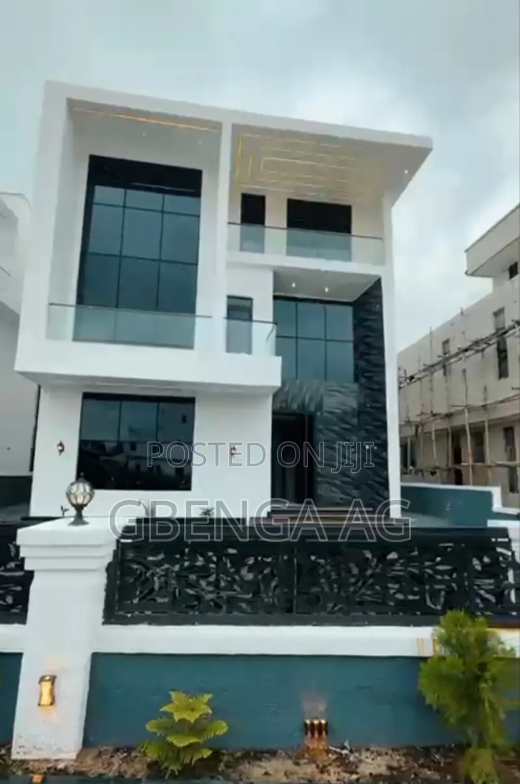 Furnished 5bdrm Duplex in Megamount Estate,, Ikota for sale