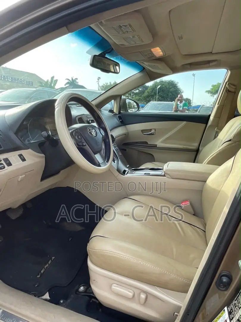Toyota Venza 2014 Brown