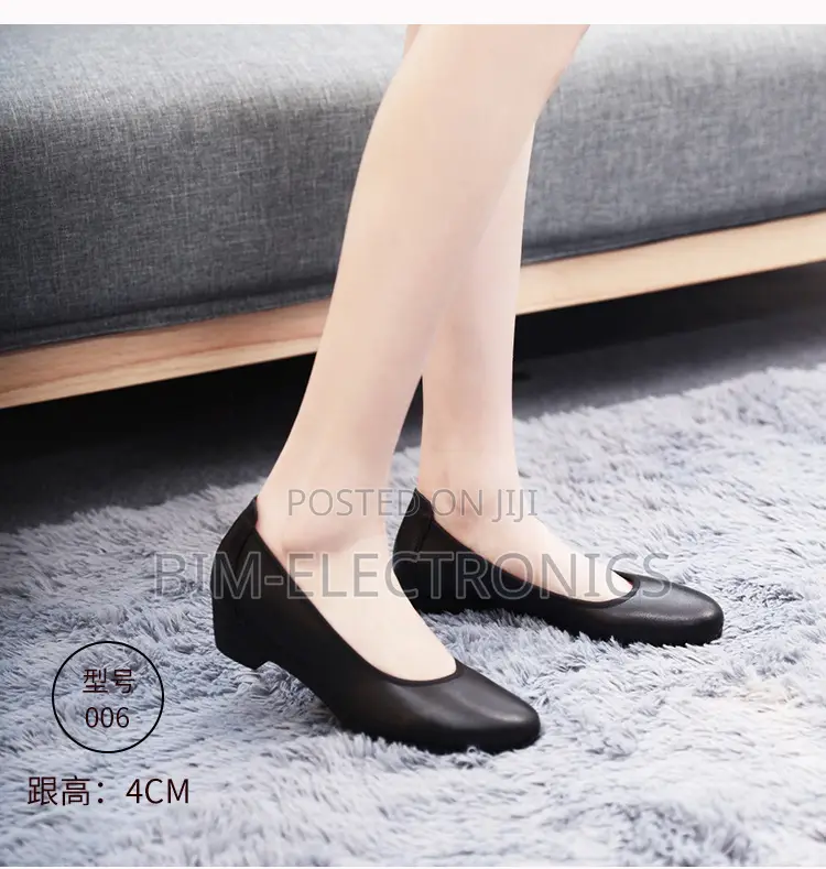 Ladies Court Shoes - Black