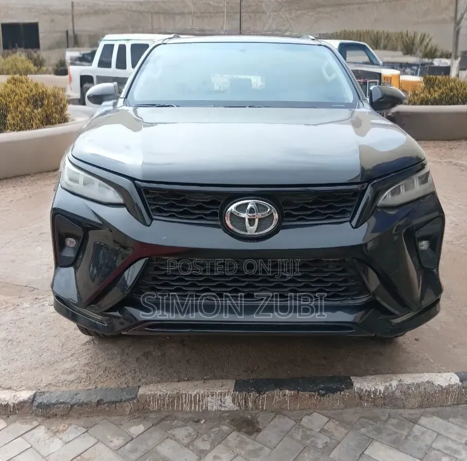 Toyota Fortuner 2020 Black