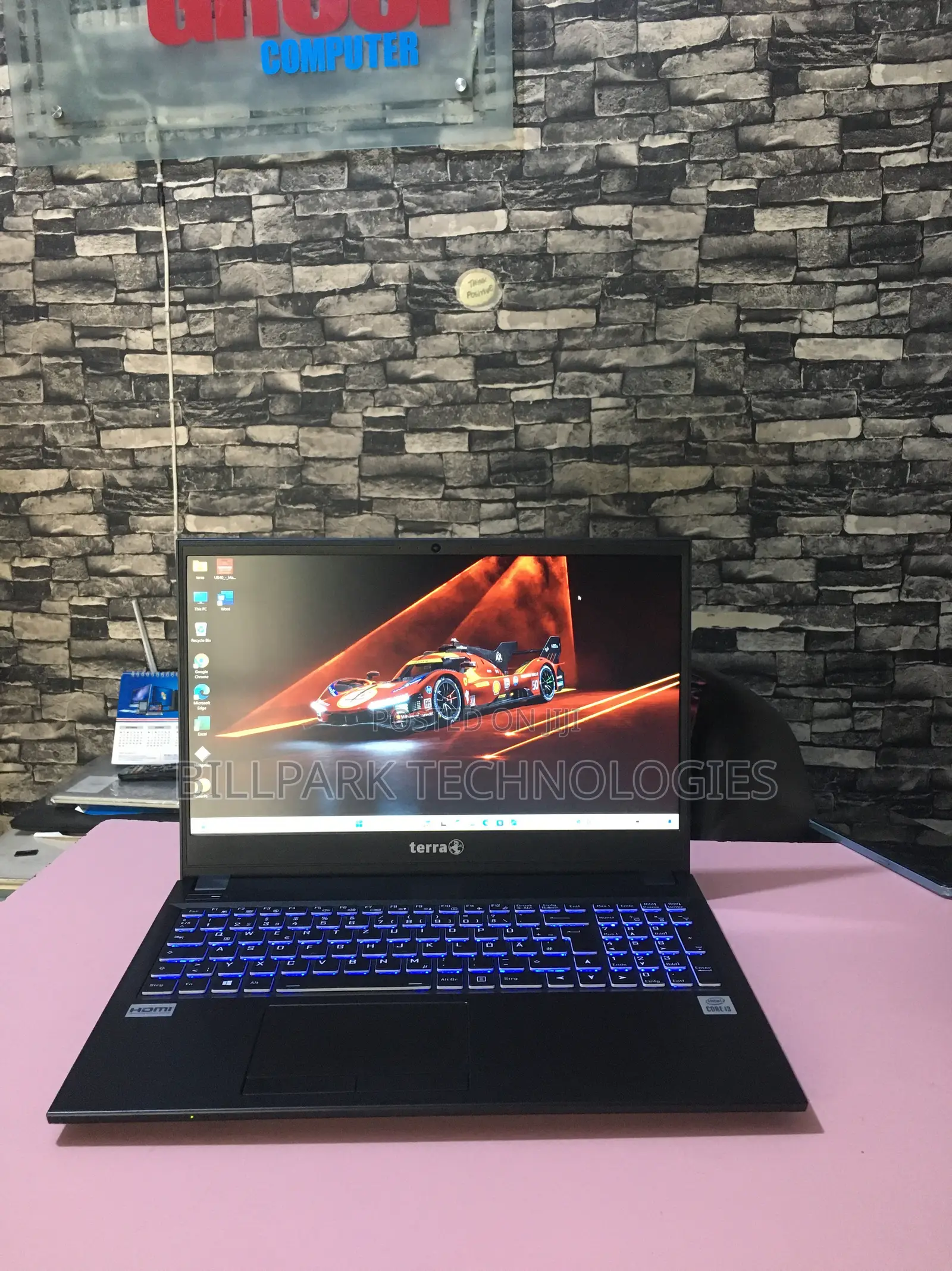 Laptop 8GB Intel Core i3 SSD 256GB