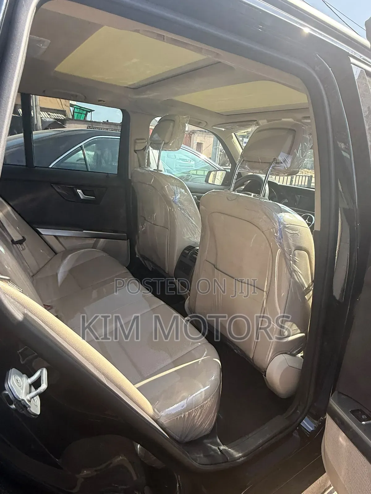 Mercedes-Benz GLK-Class Base GLK 350 4dr AWD 4MATIC (3.5L 6cyl 7A) 2015