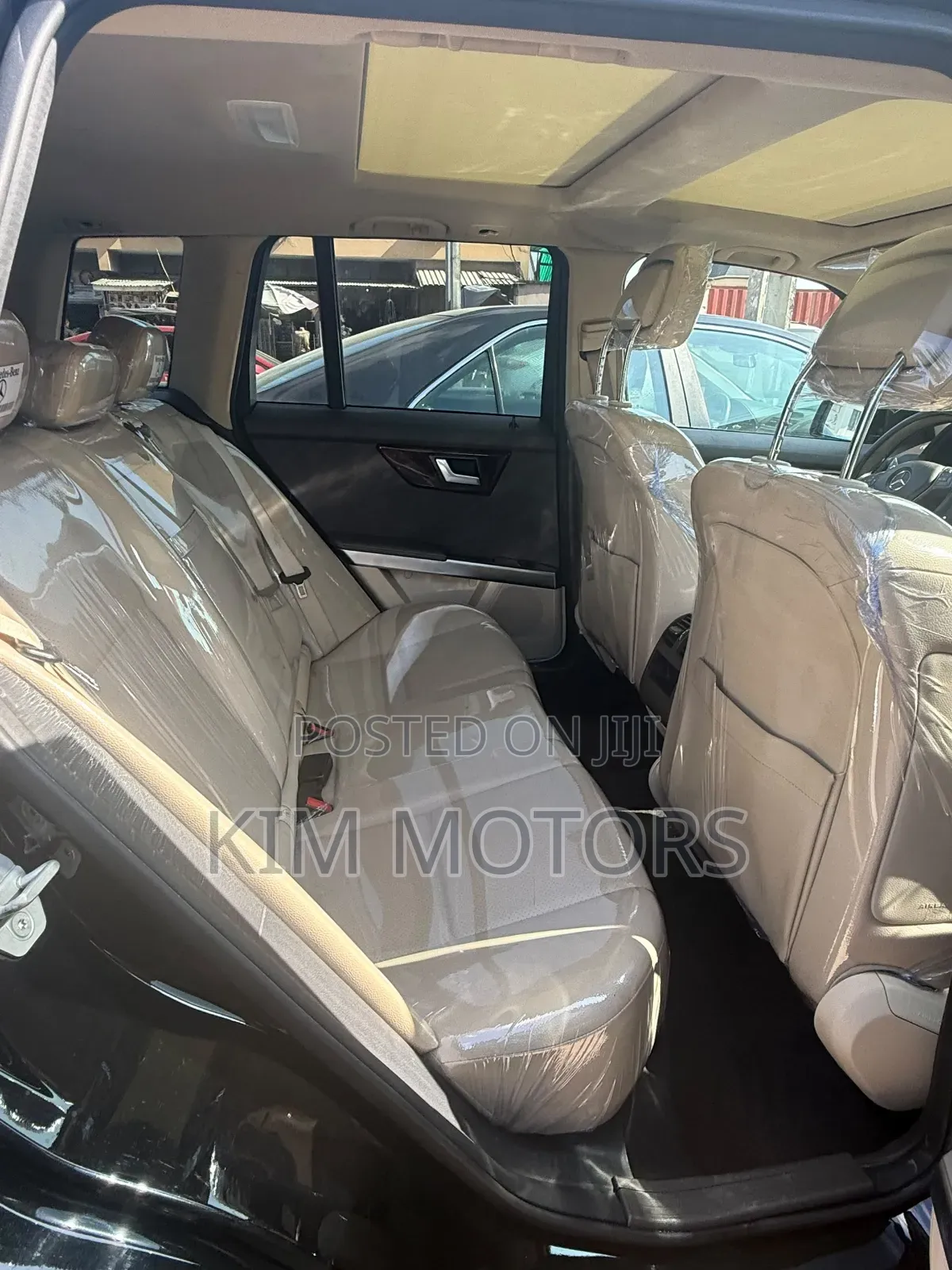 Mercedes-Benz GLK-Class Base GLK 350 4dr AWD 4MATIC (3.5L 6cyl 7A) 2015