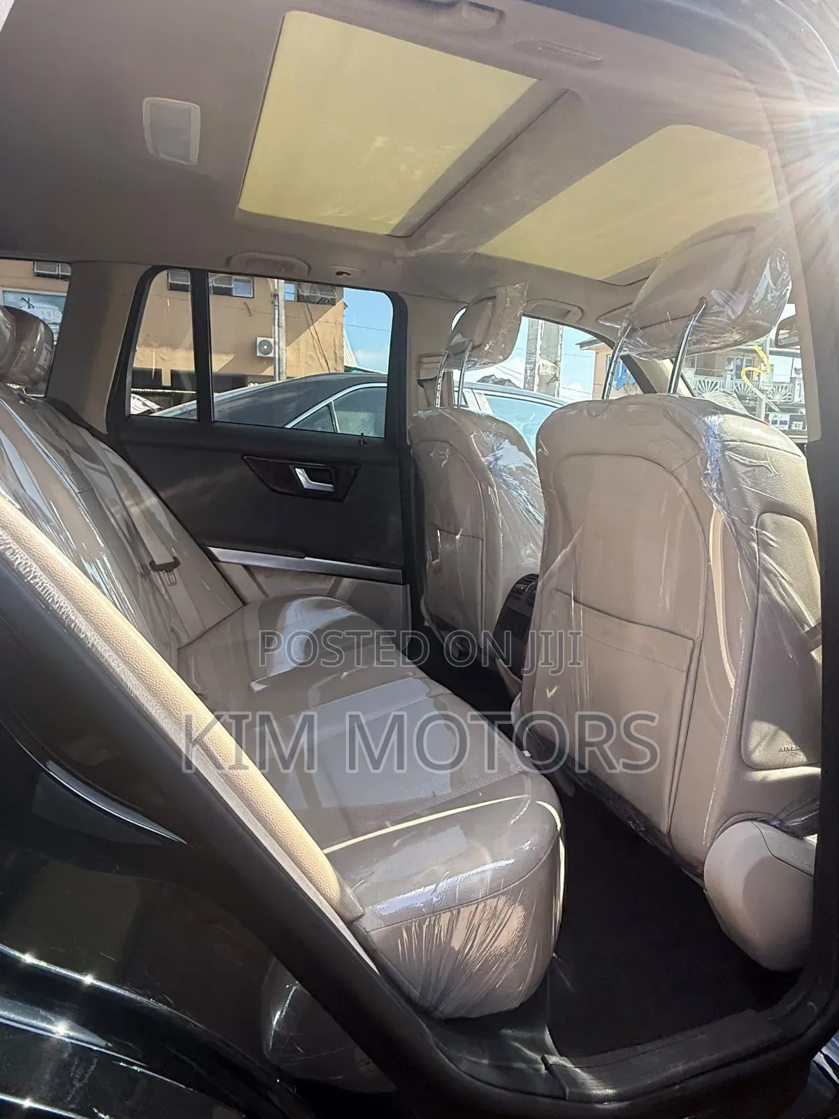 Mercedes-Benz GLK-Class Base GLK 350 4dr AWD 4MATIC (3.5L 6cyl 7A) 2015