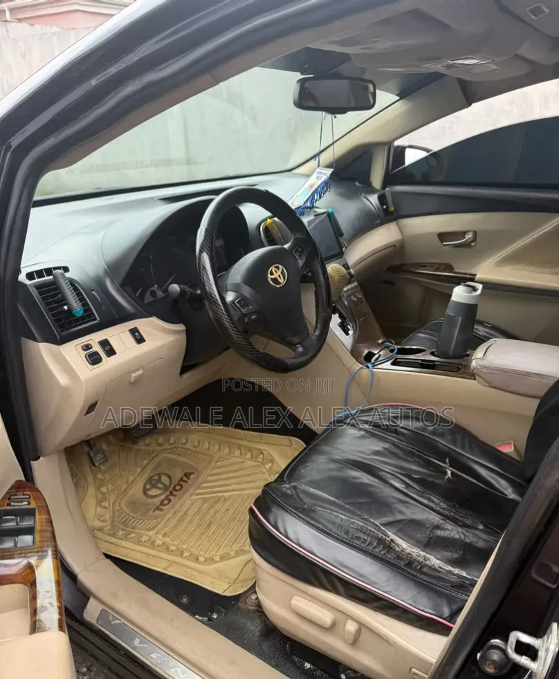 Toyota Venza 2011 Black