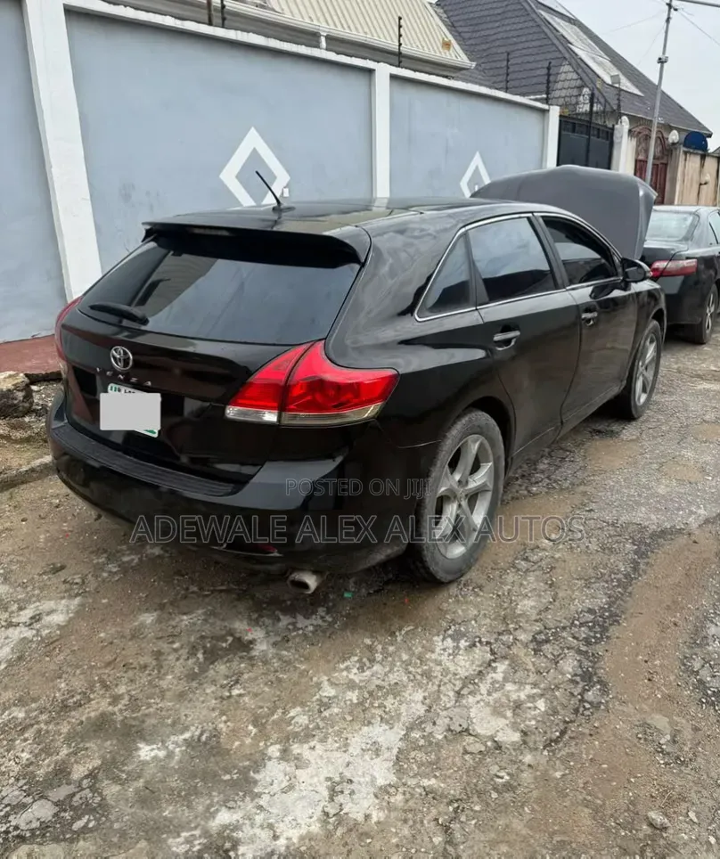 Toyota Venza 2011 Black