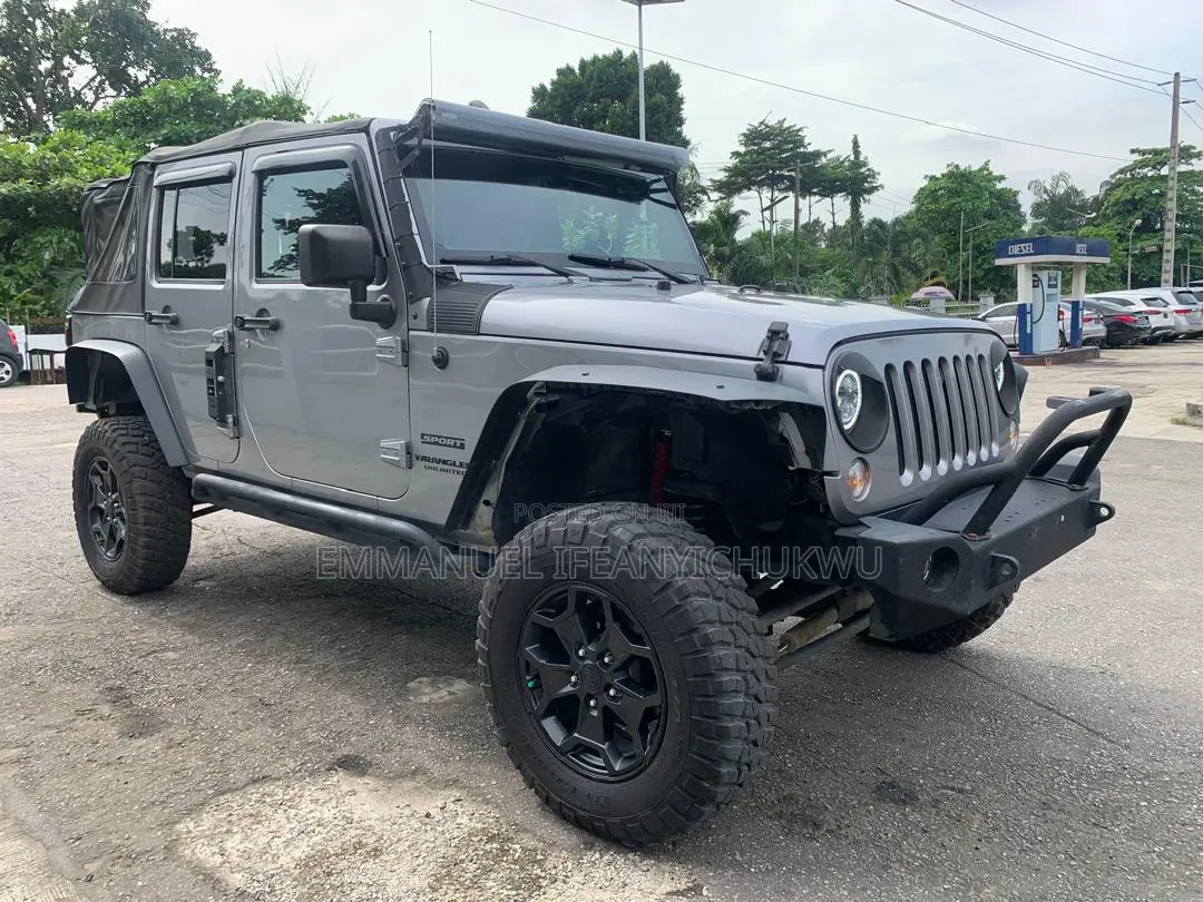 Jeep Wrangler Sahara 4x4 2017 Silver