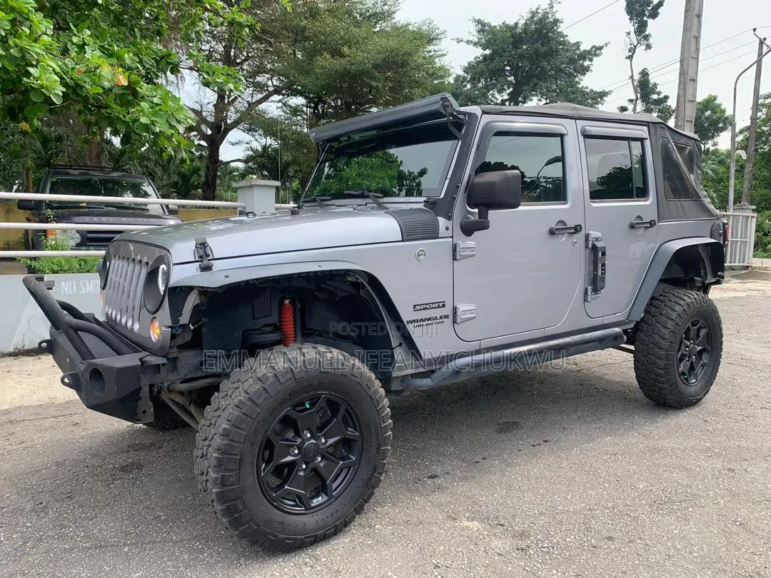 Jeep Wrangler Sahara 4x4 2017 Silver