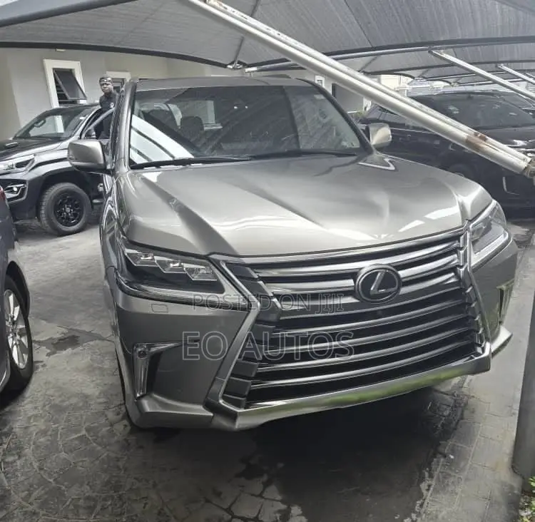 Lexus LX 570 AWD 2021 Gray