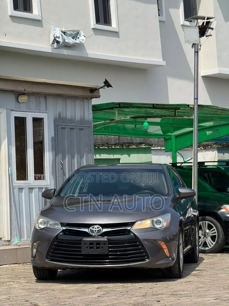 Toyota Camry LE 4dr Sedan (2.5L 4cyl 6A) 2015 Gray