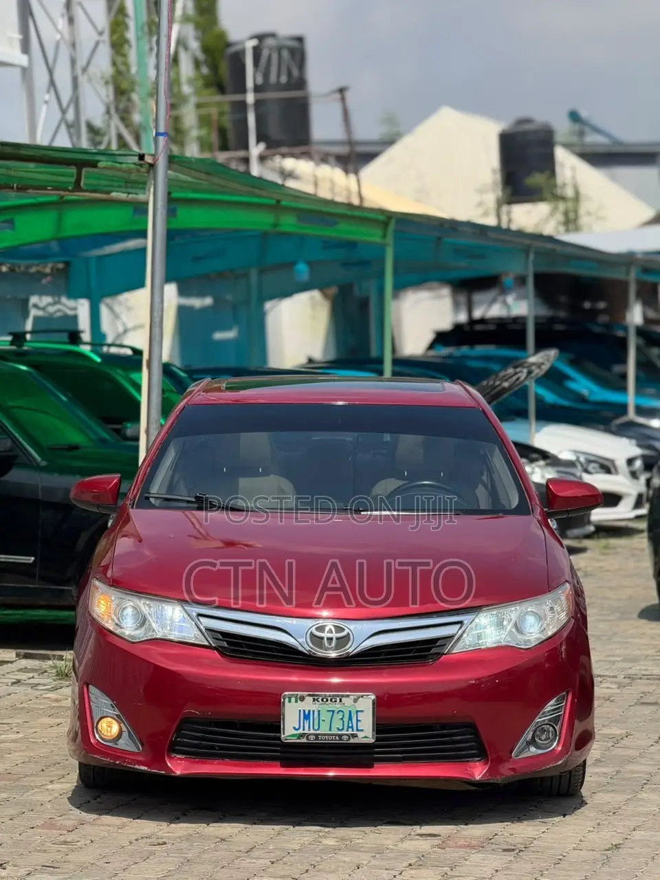 Toyota Camry XLE 4dr Sedan (2.5L 4cyl 6A) 2014 Red