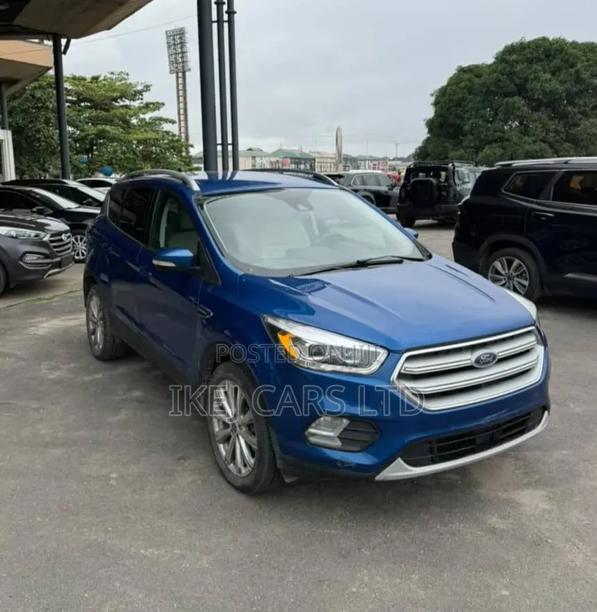 Ford Escape 2018 Blue