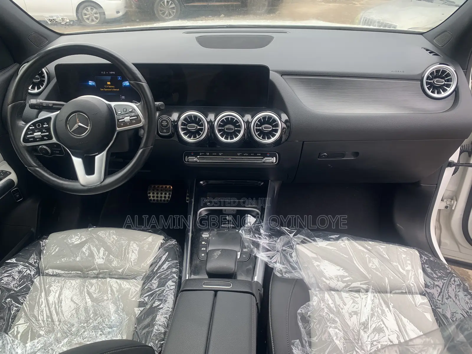 Mercedes-Benz GLA 250 2023 White