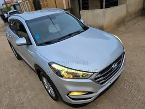 Hyundai Tucson 2017 Silver