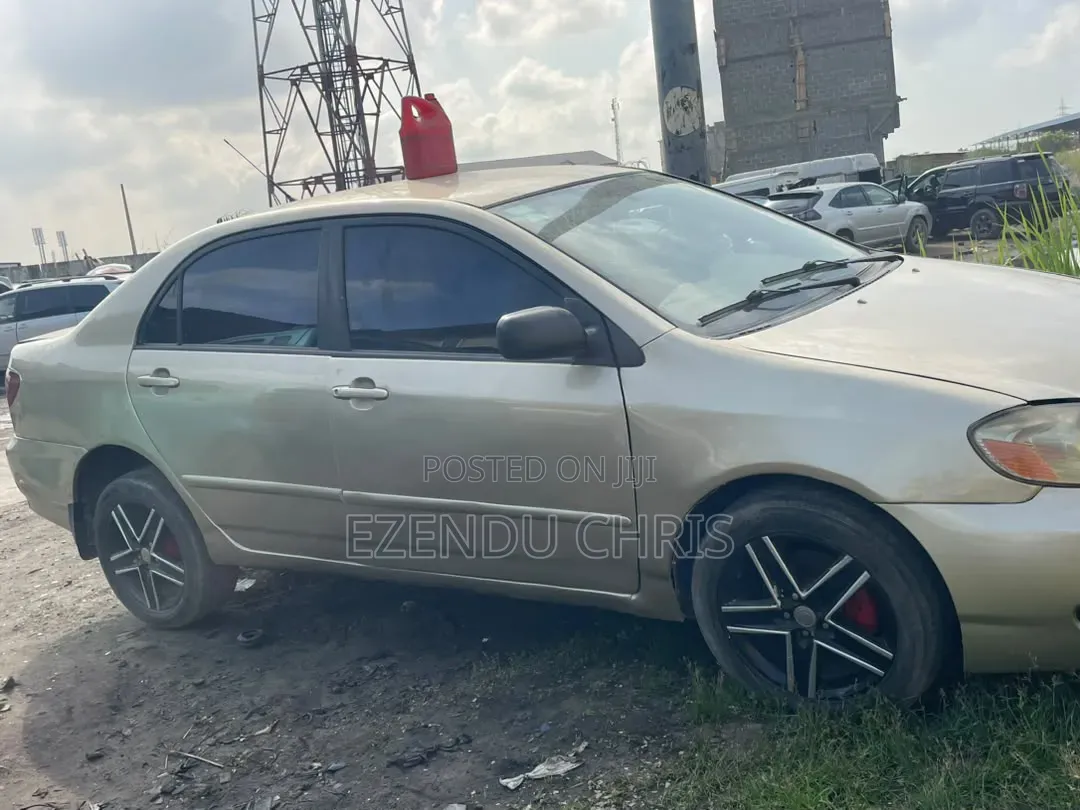 Toyota Corolla 2006 Gold