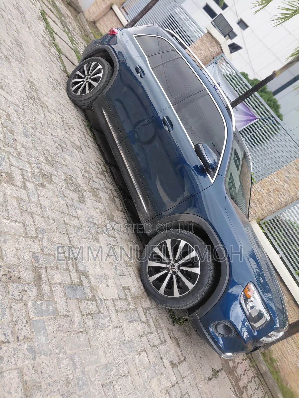 Mercedes-Benz GLB-Class 2021 Blue