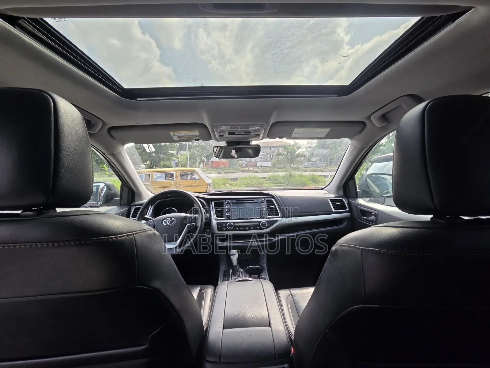 Toyota Highlander XLE 2019 Burgundy