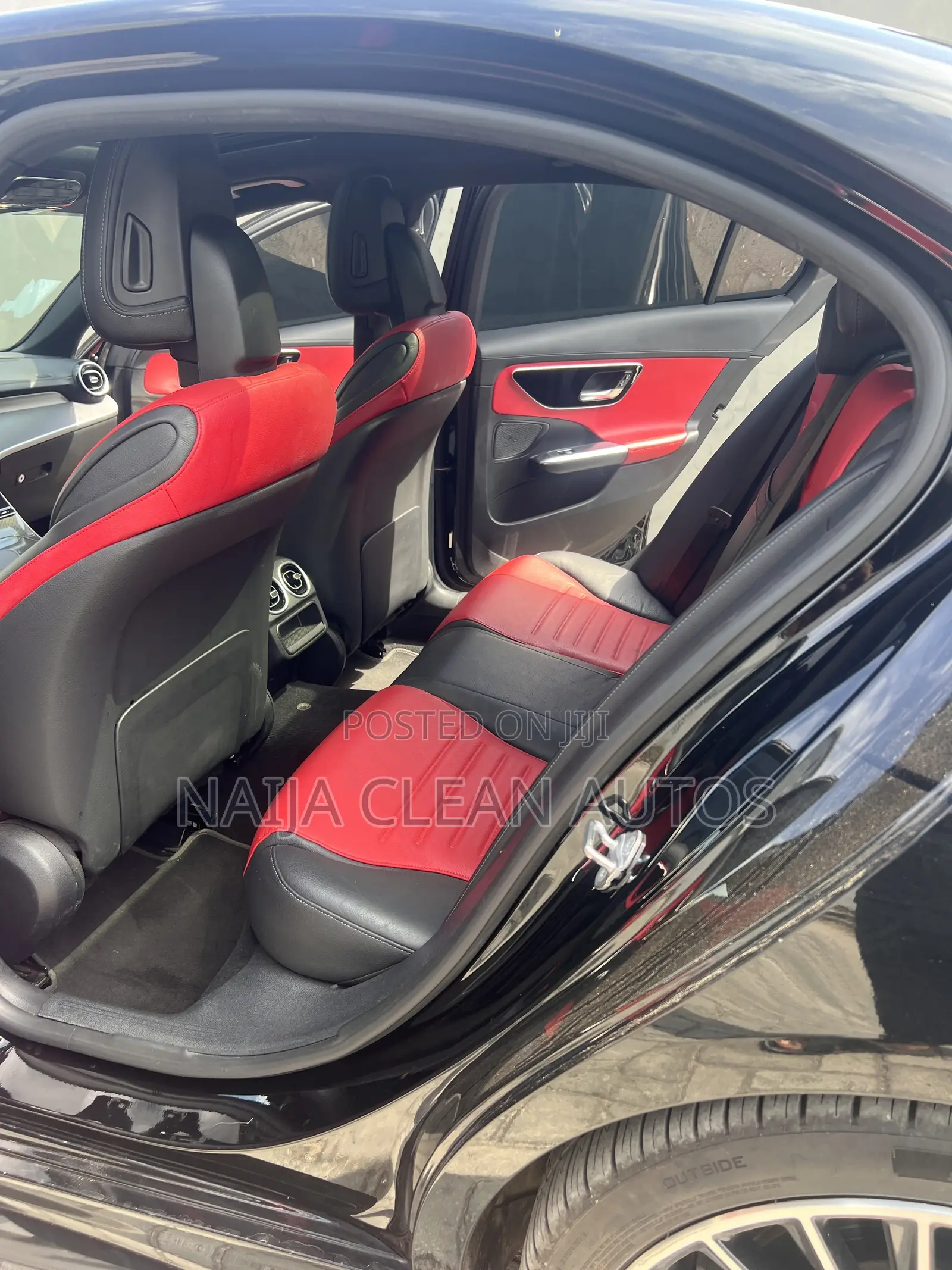 Mercedes-Benz C300 2023 Black