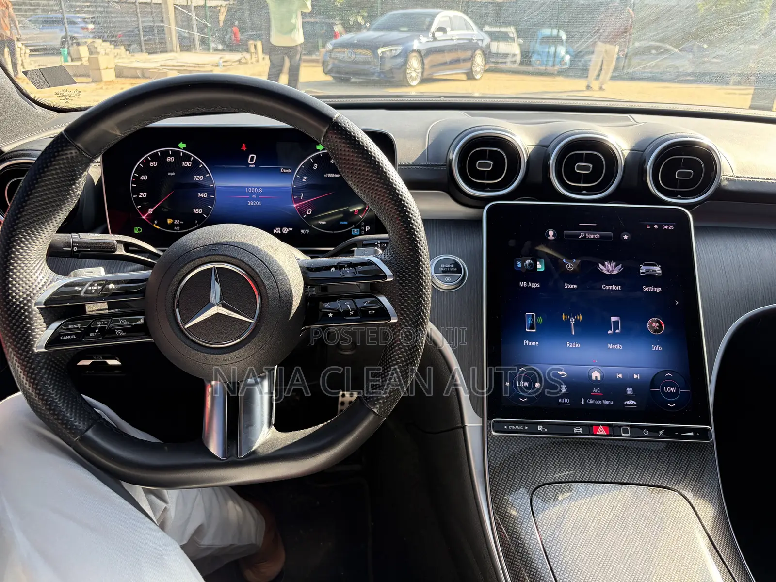 Mercedes-Benz C300 2023 Black