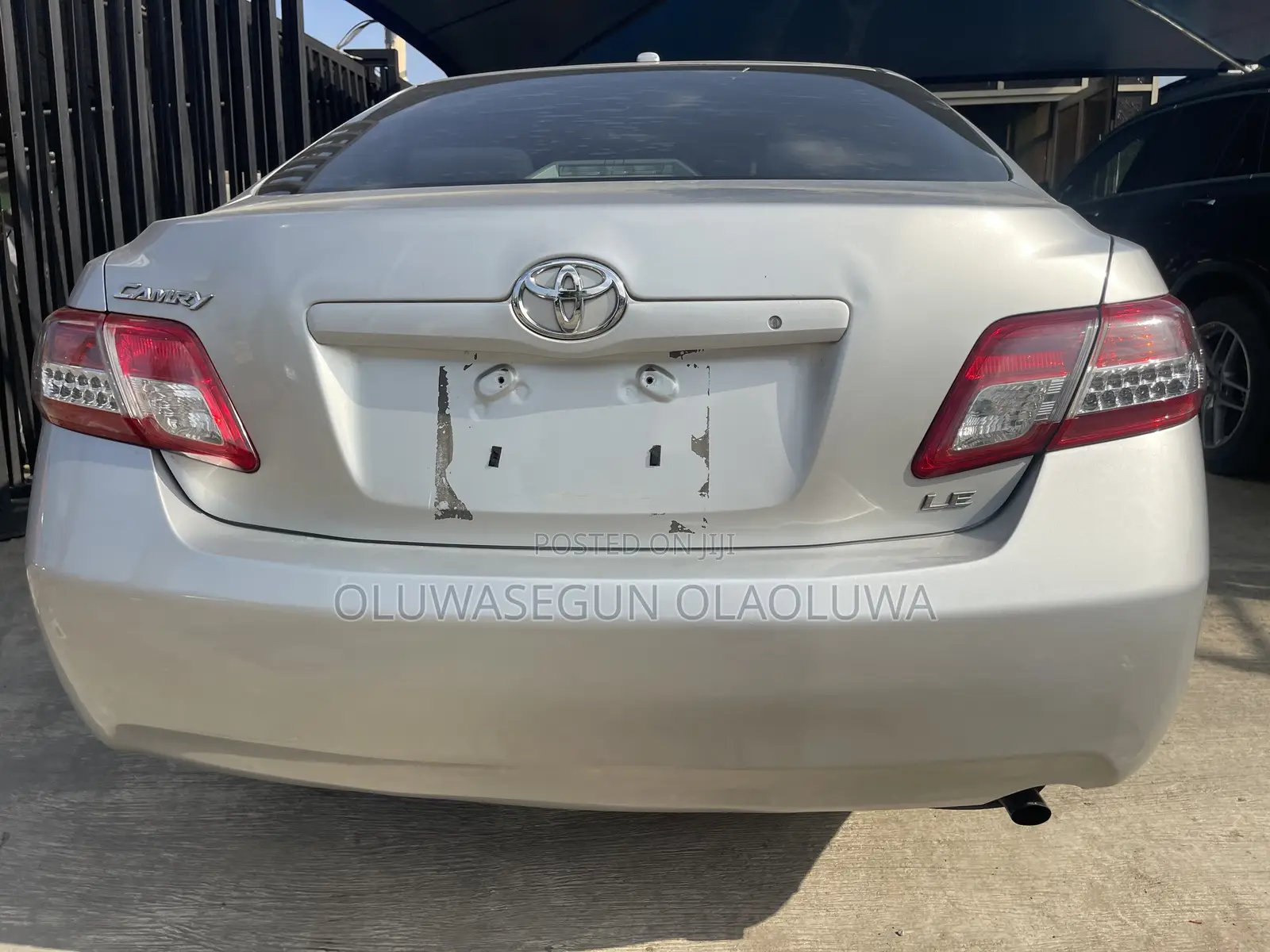 Toyota Camry LE 4dr Sedan (2.5L 4cyl 6A) 2011 Silver