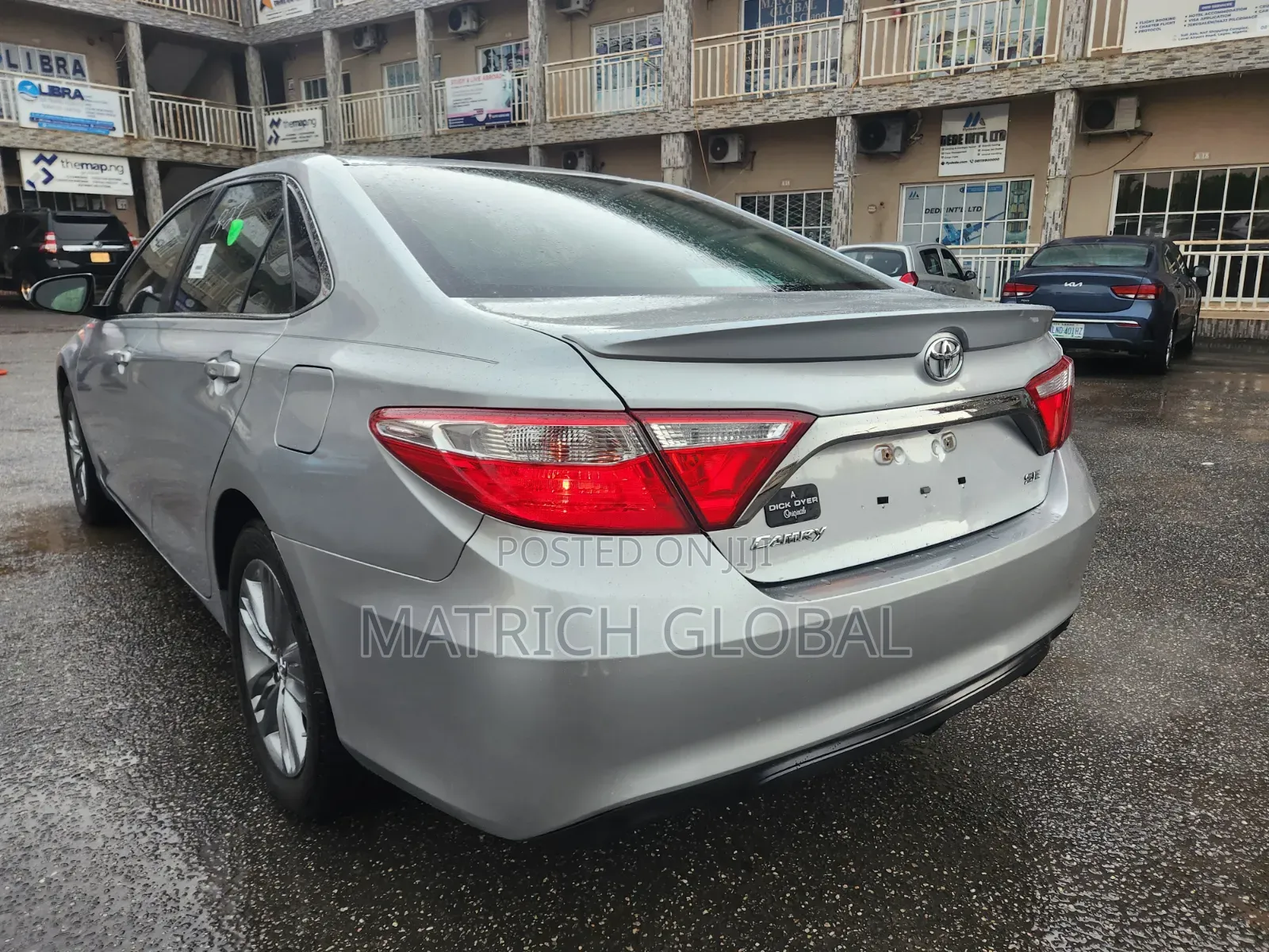 Toyota Camry SE 4dr Sedan (2.5L 4cyl 6A) 2017 Silver