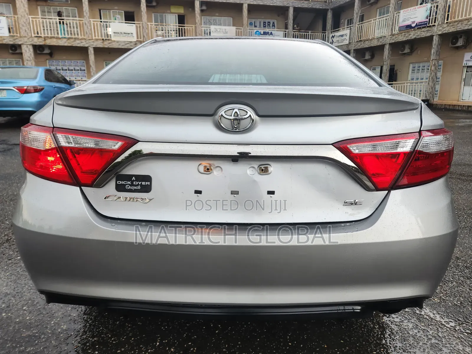 Toyota Camry SE 4dr Sedan (2.5L 4cyl 6A) 2017 Silver